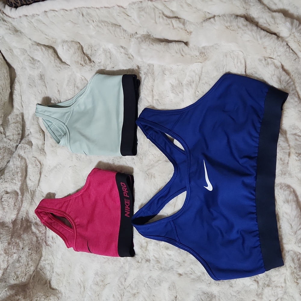 Nike swoosh sports bra
